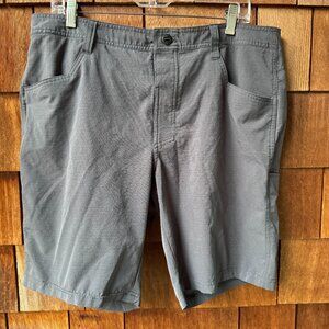 EUC KUHL Charcoal Gray Upriser Perforated Hybrid Short Land or Water in Men's 36